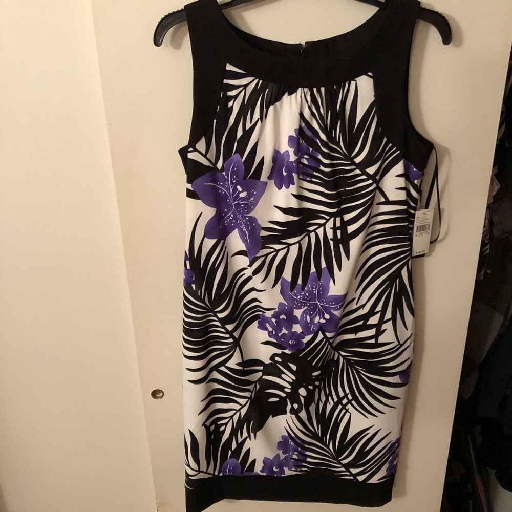AB Studio size 10 dress. Above the knee.